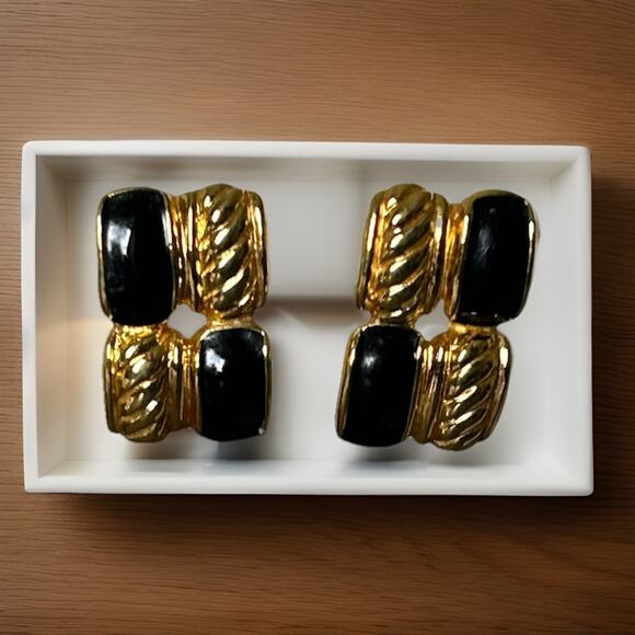 Vintage Gold Tone / Enamel Anne Klein Stud Earrings - Picture 1 of 3